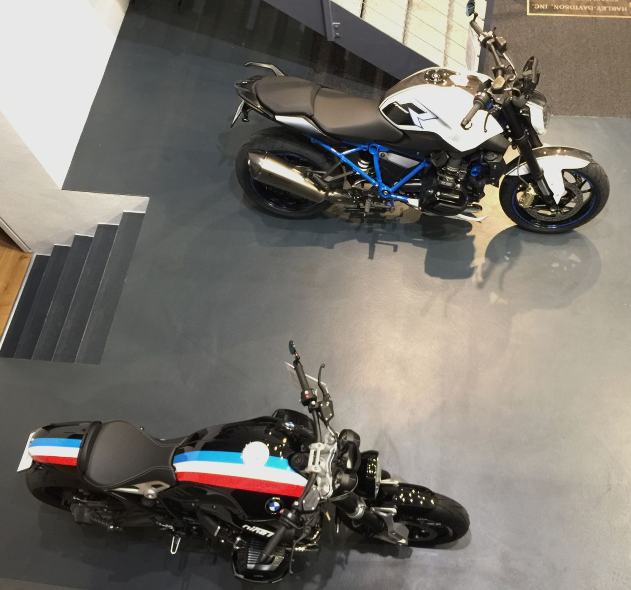 ガレージハウス計画 No.1 「BMW MOTORRAD のある生活」